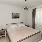 Happy Sukošan