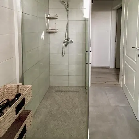 Apartment Happy Sukosan